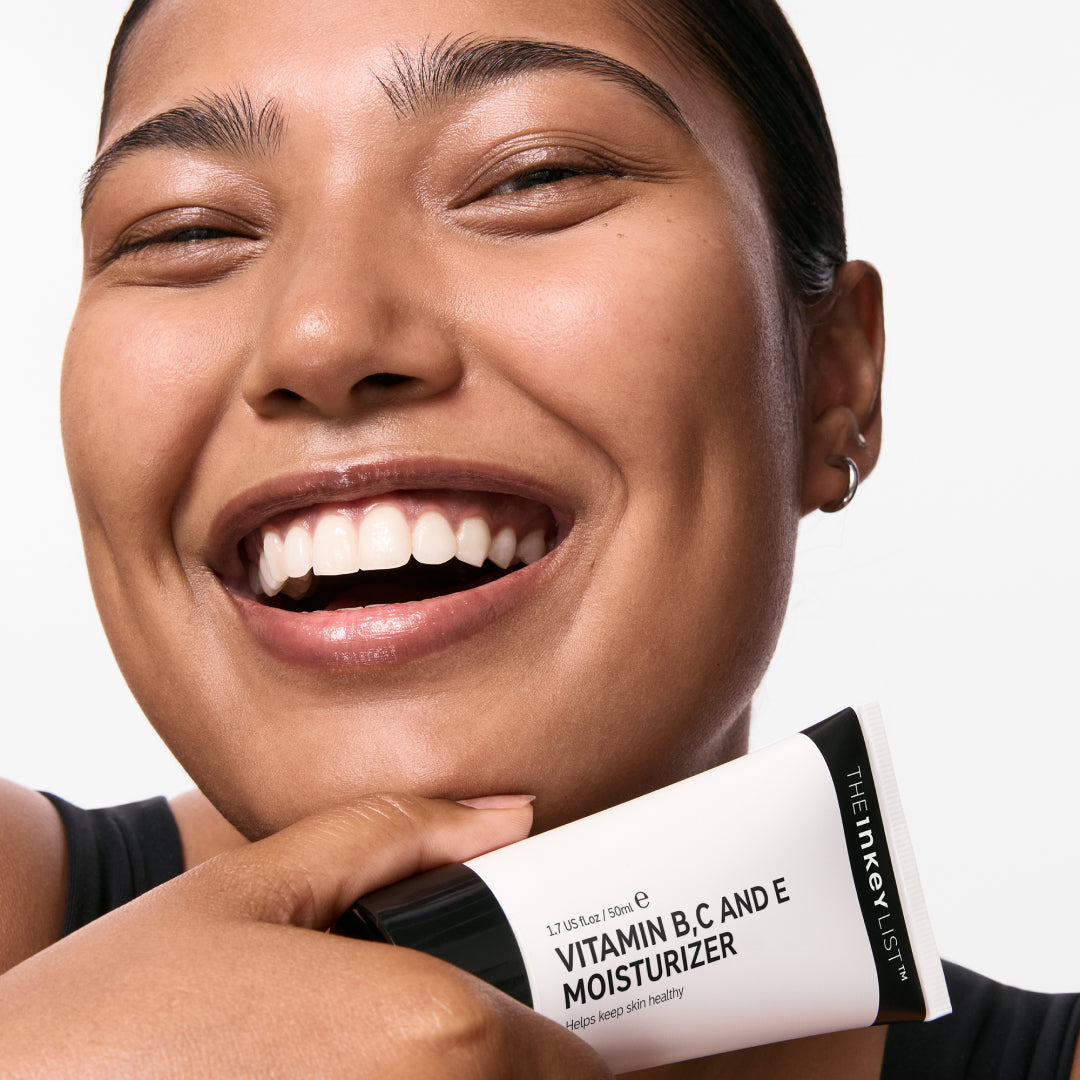 vitamin-b-c-and-e-moisturizer-k7 Model01_6a10dba3-16ce-41fe-932a-f7e7187f8bf5.jpg